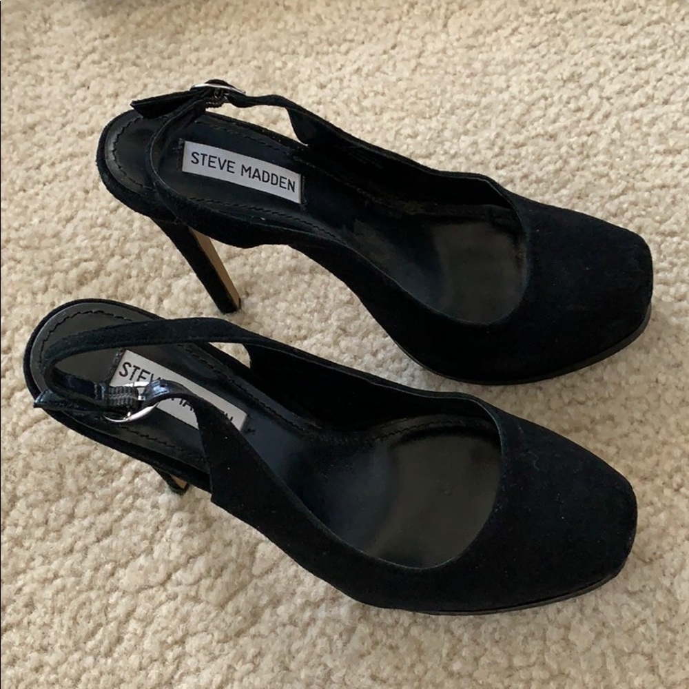 Like new suede black platform heels 👠